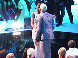 Rihanna, Chris Brown Hug During VMA Show