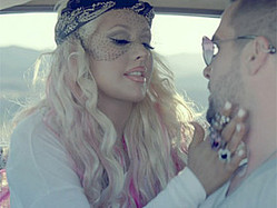 Christina Aguilera Has A Desert Makeout Session In &#039;Your Body&#039; Teaser