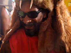 Snoop Lion Is &#039;Shakin&#039; And Bakin&#039; &#039; For Halloween &#039;La, La, La&#039; Video