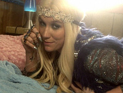 Ke$ha Wilds Out, Parties Hard In New &#039;C&#039;Mon&#039; Video