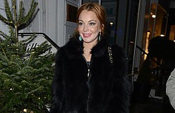 Lindsay Lohan dating musician Avi Snow