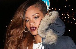 Rihanna panicking as her truck is stopped again