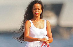 Rihanna wants wild yacht party