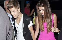 Justin Bieber visits ex Selena Gomez
