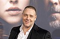 Russell Crowe bothered by birds - Russell Crowe is being bothered by birds. The &#039;Les Miserables&#039; actor has been struggling to go &hellip;