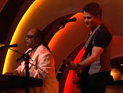 Hunter Hayes, Stevie Wonder Have &#039;Emotional&#039; Reunion On &#039;Dancing With The Stars&#039;
