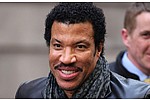 Lionel Richie brands new Jackson abuse claims &#039;bogus&#039; - Lionel Richie has branded new claims of sexual abuse against Michael Jackson &#039;bogus&#039;. Choreographer &hellip;