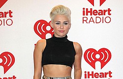 Miley Cyrus: Engagement feels &#039;right&#039;